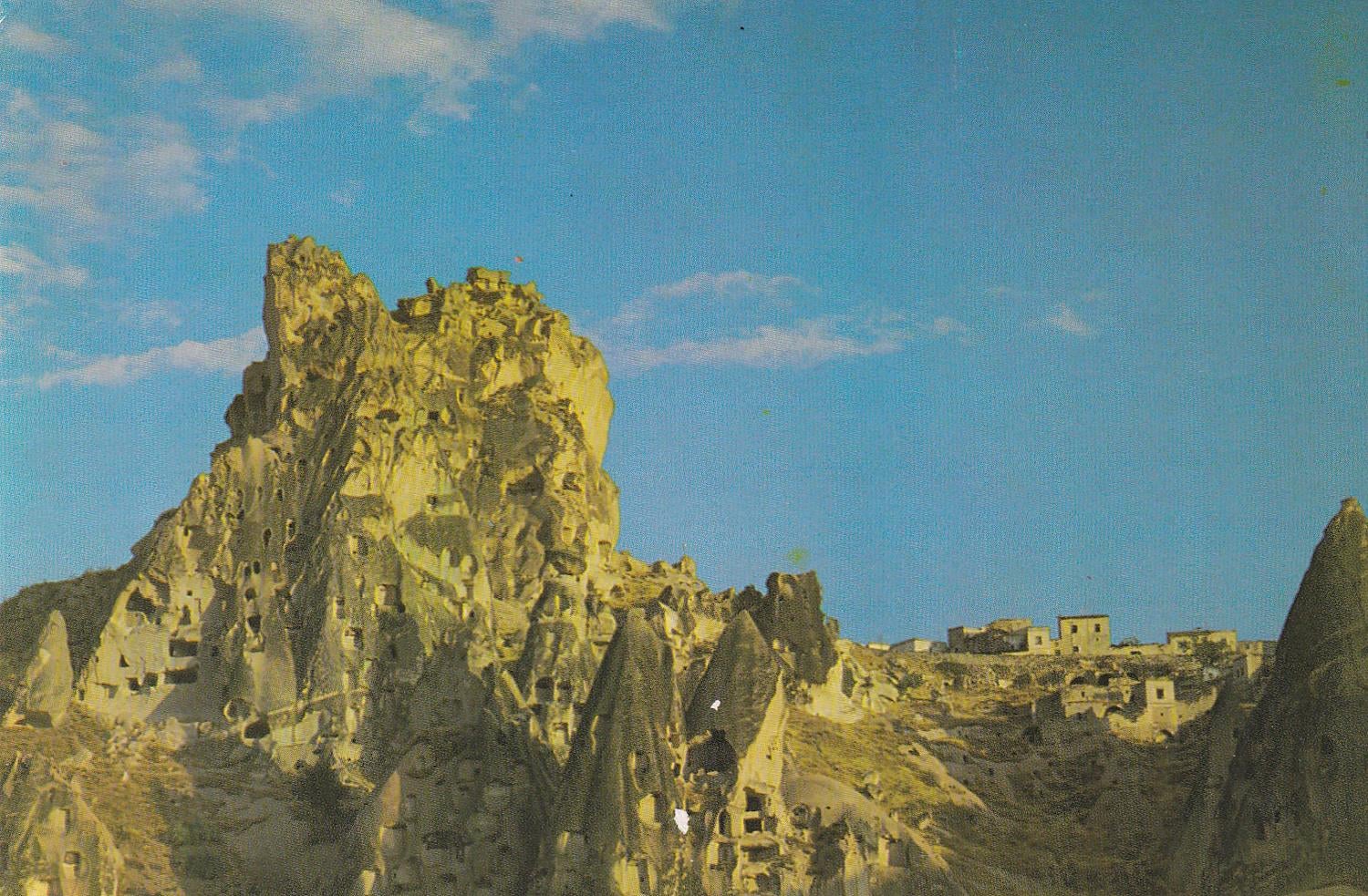 PostcardKapadokya, Uçhisar'da Kayaya Oyulmuş Evler Kartpostalı