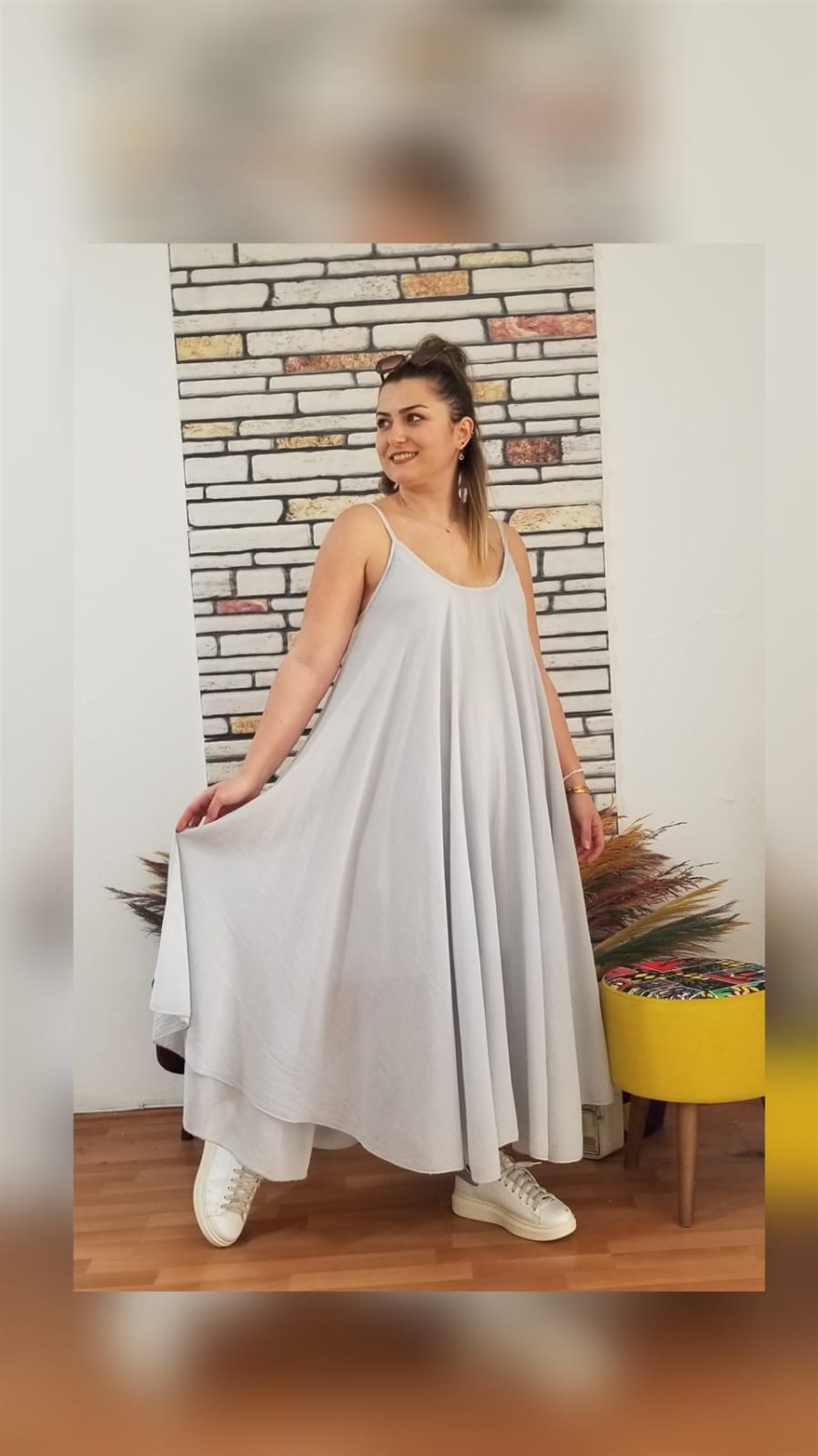 Açık Gri  Askılı İçi Astarlı Kloş Elbise