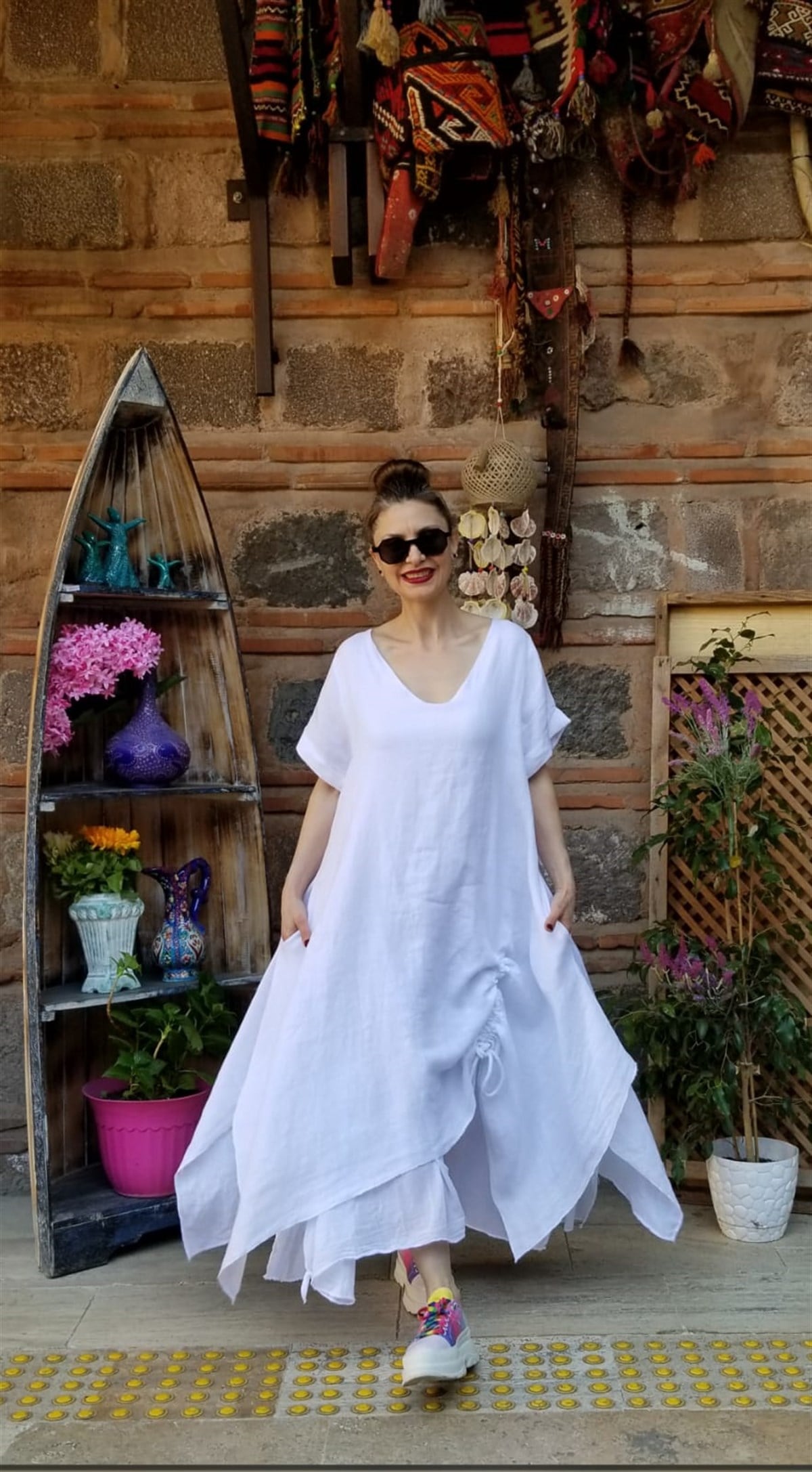 Beyaz Asimetrik Elbise