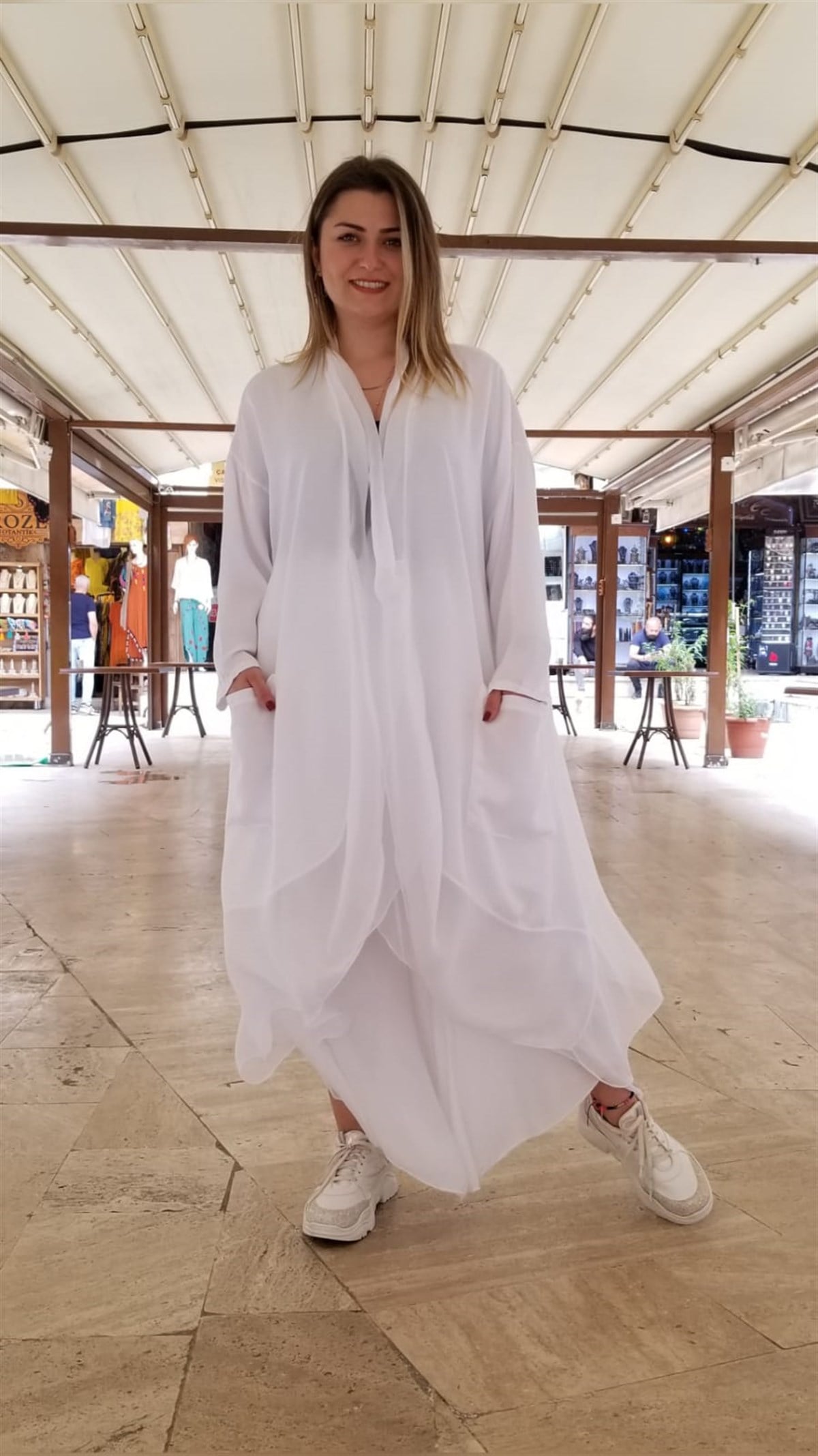 Beyaz Venüs Tunik (Ön Kısmı İpek )