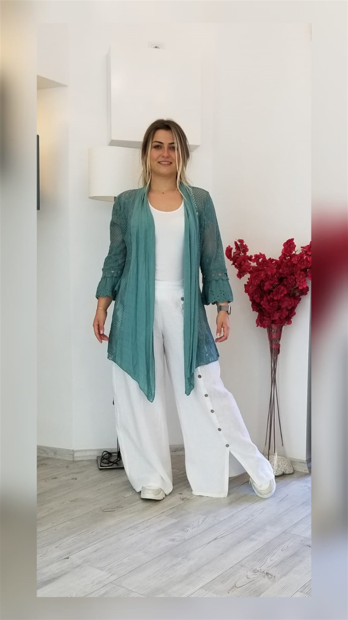 Çağla Yeşili İtalyan Dantel Hırka