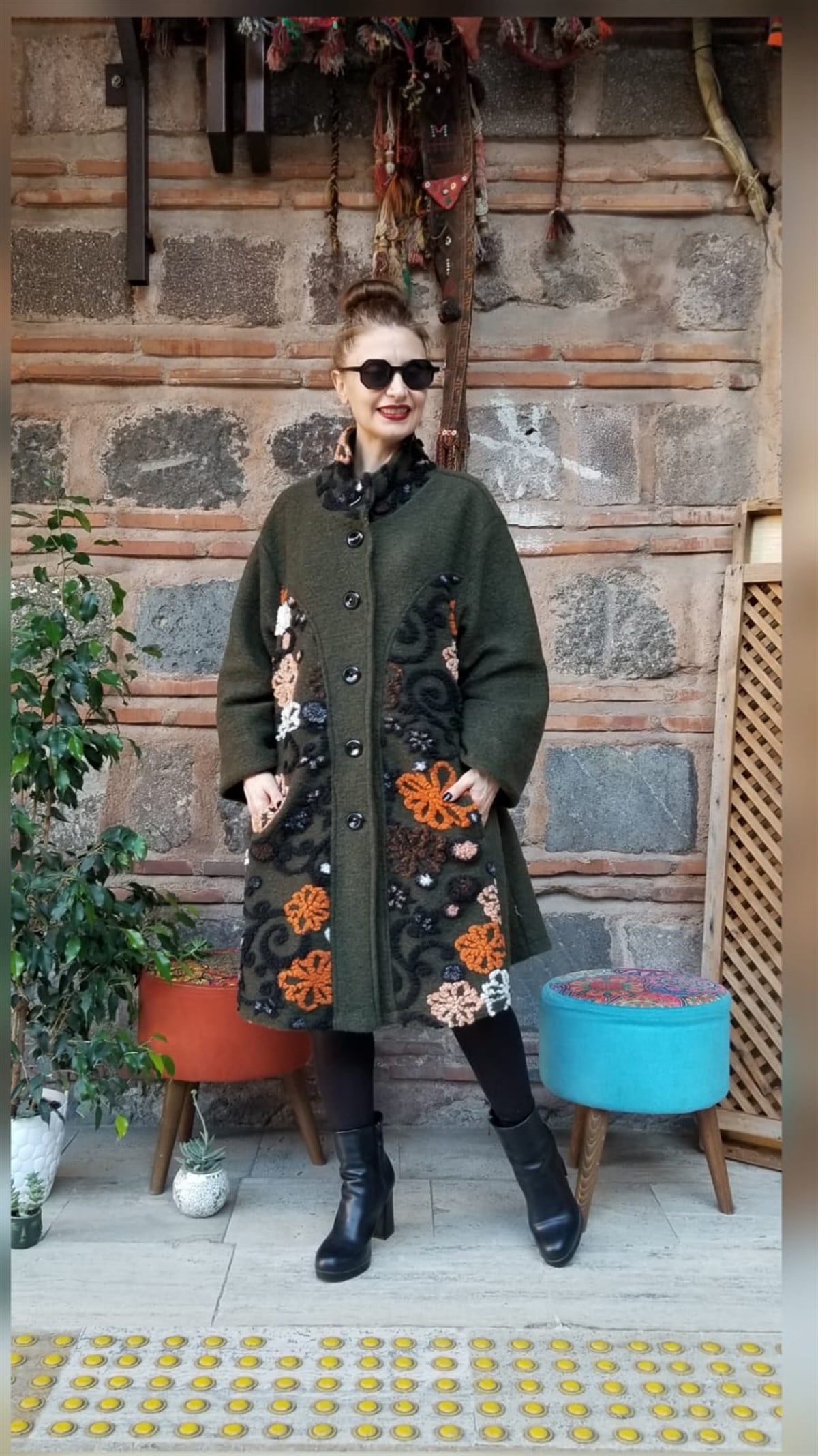 Haki Çiçekli Keçe Kaban