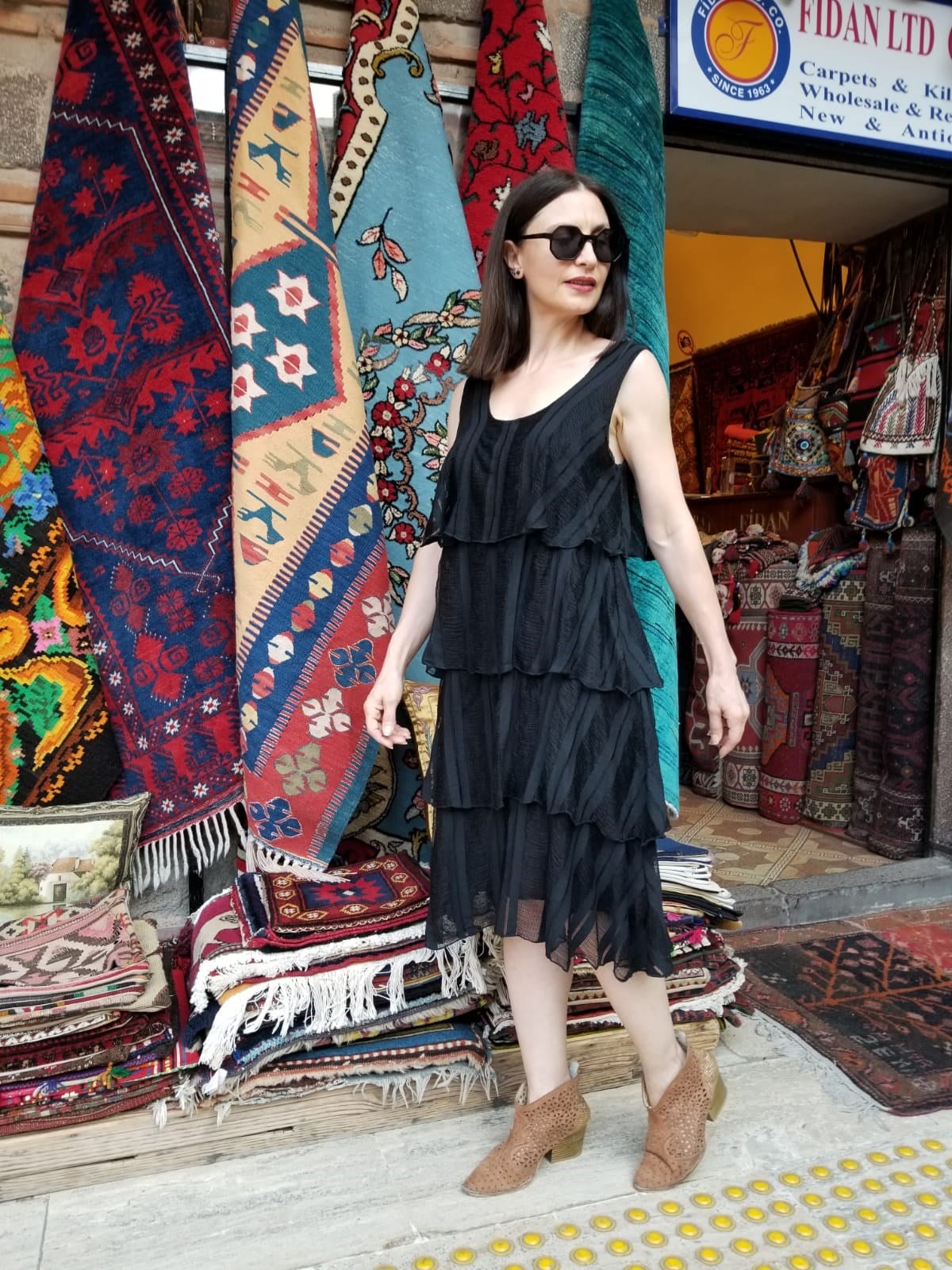 İtalyan Kat Kat Siyah  Elbise