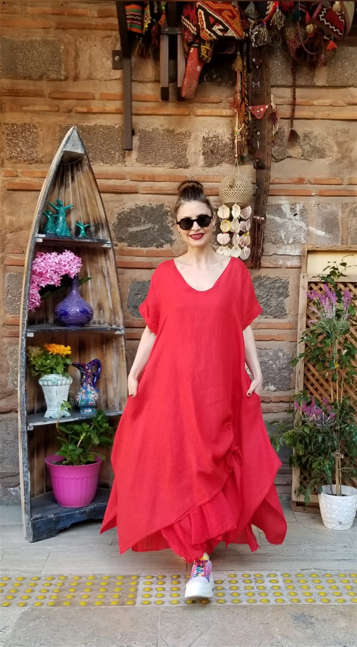 Kırmızı Asimetrik Elbise