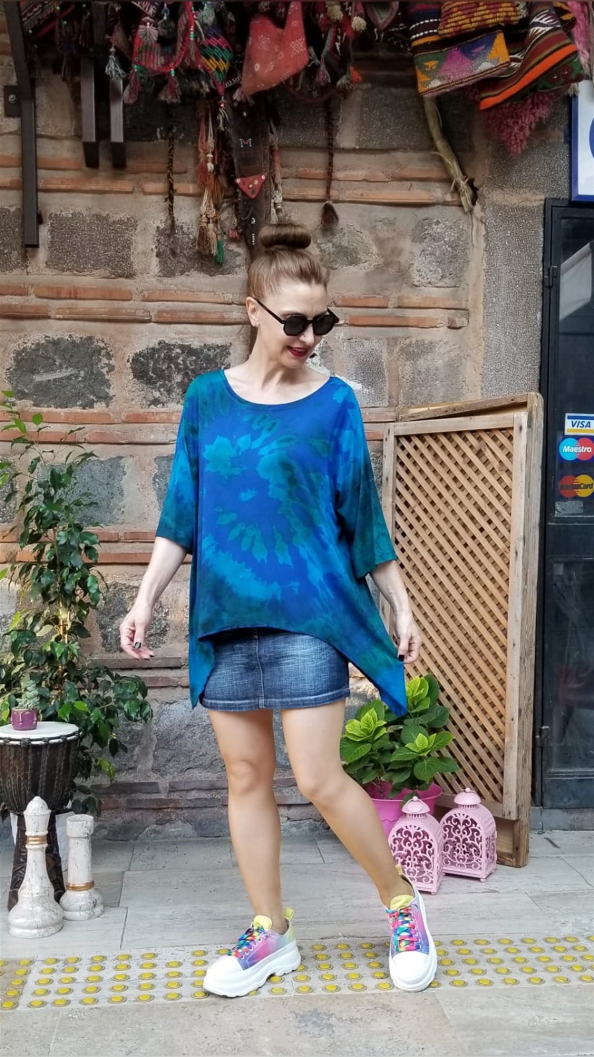 Saks Mavi Batikli Asimetrik Penye Kumaş Bluz