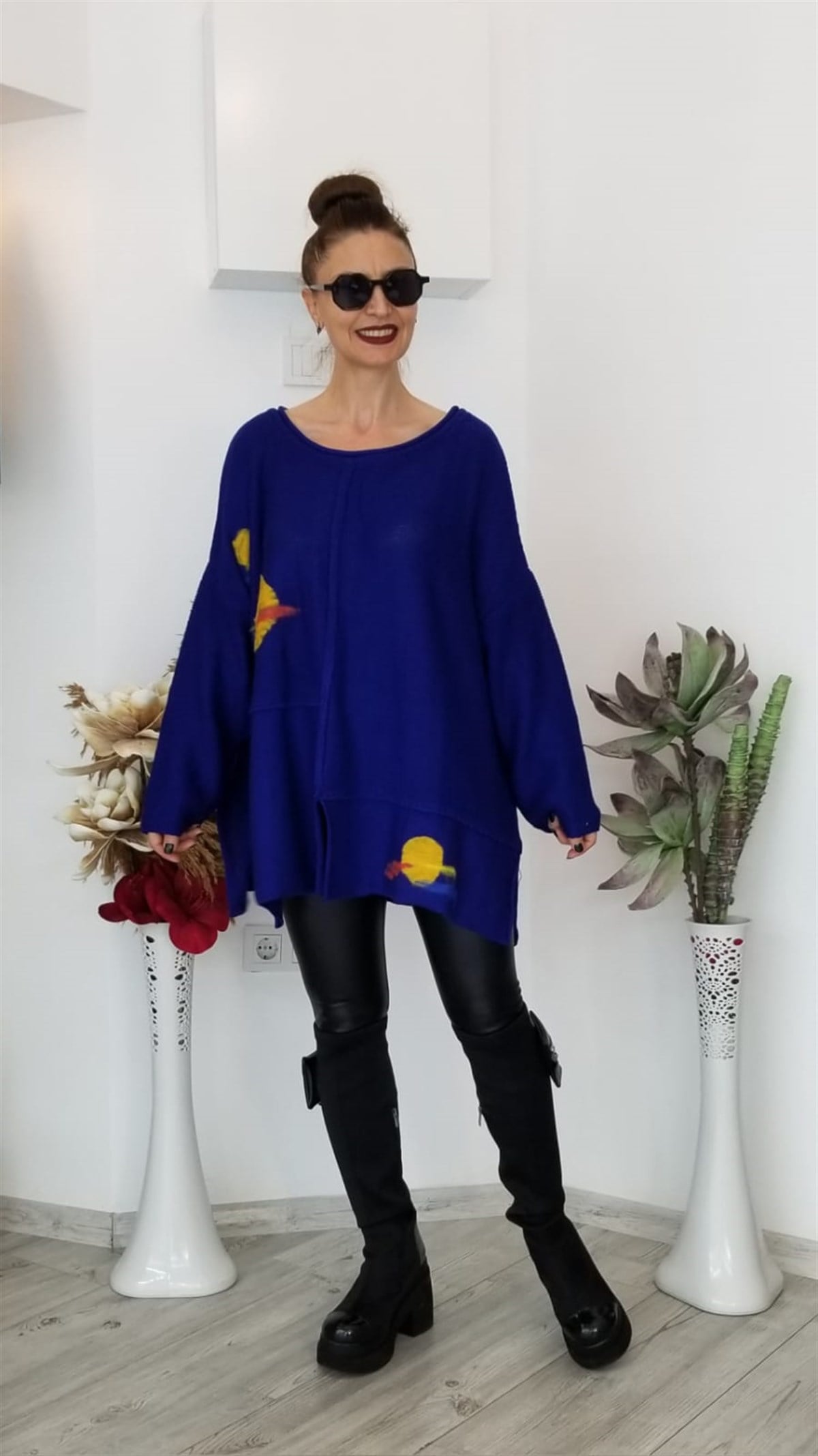 Saks Mavi Keçe Detaylı Kazak
