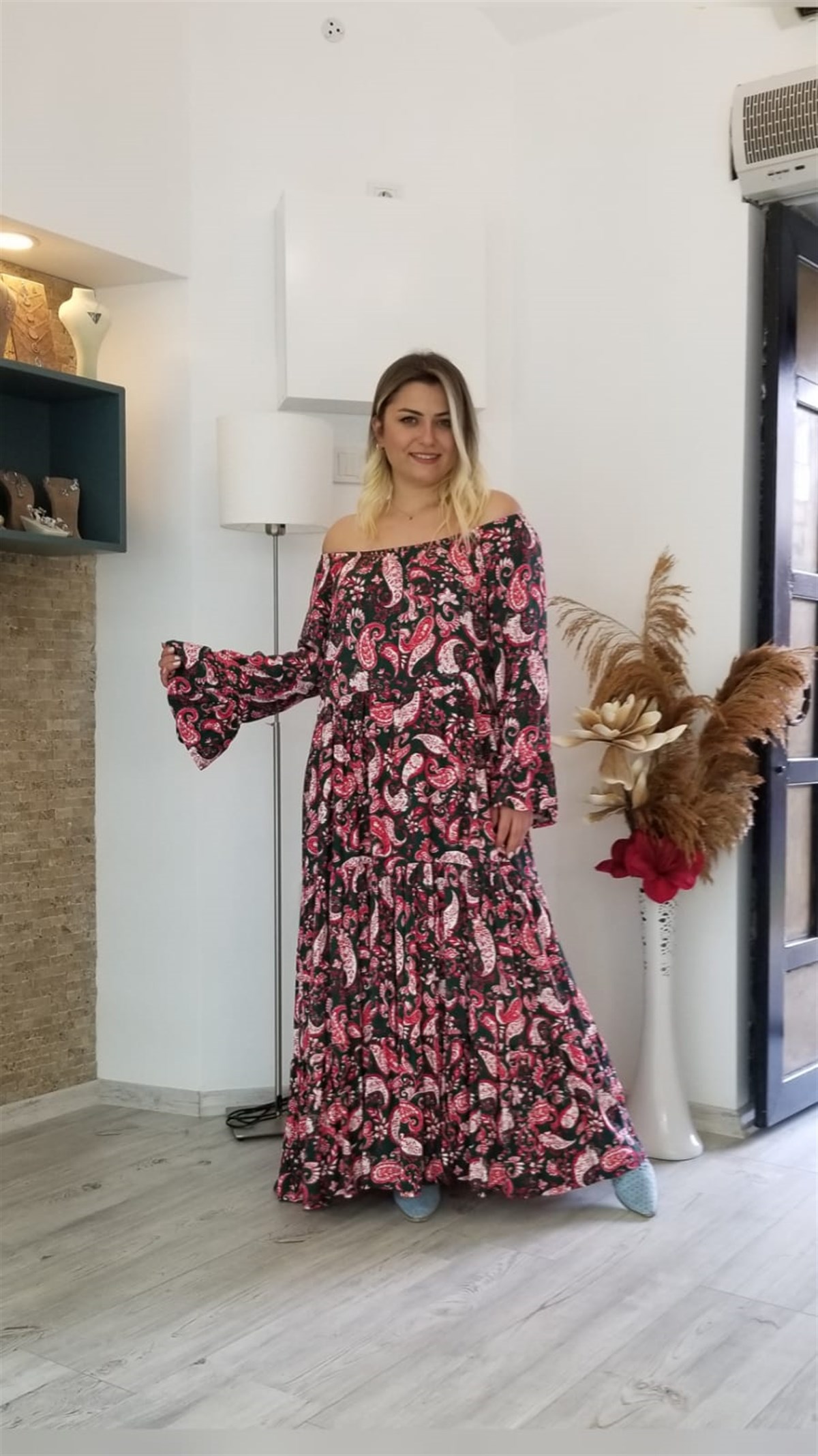 Siyah Omuzu Lastik Detaylı Uzun Salaş Elbise