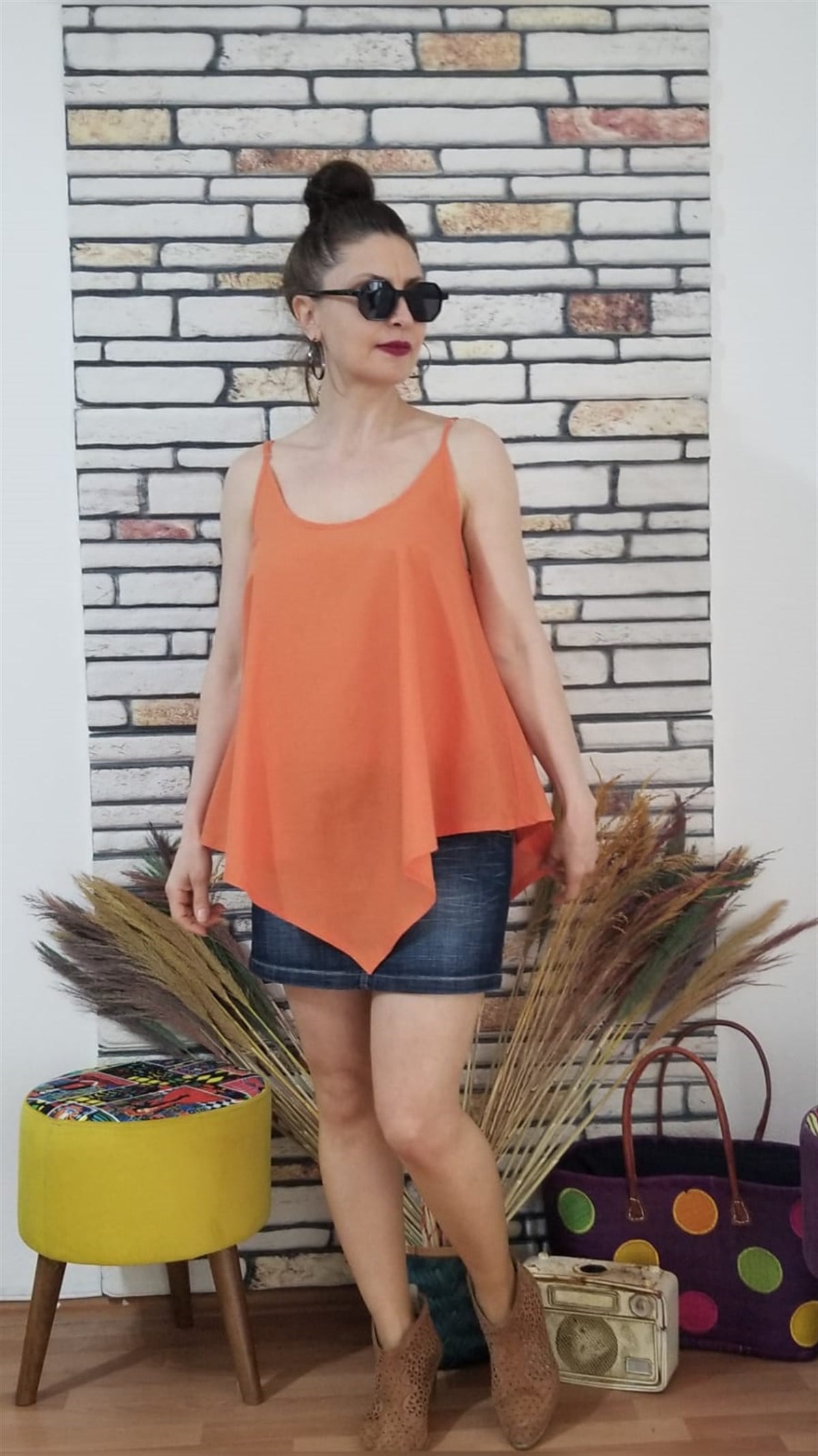 Turuncu Asimetrik Askılı Bluz