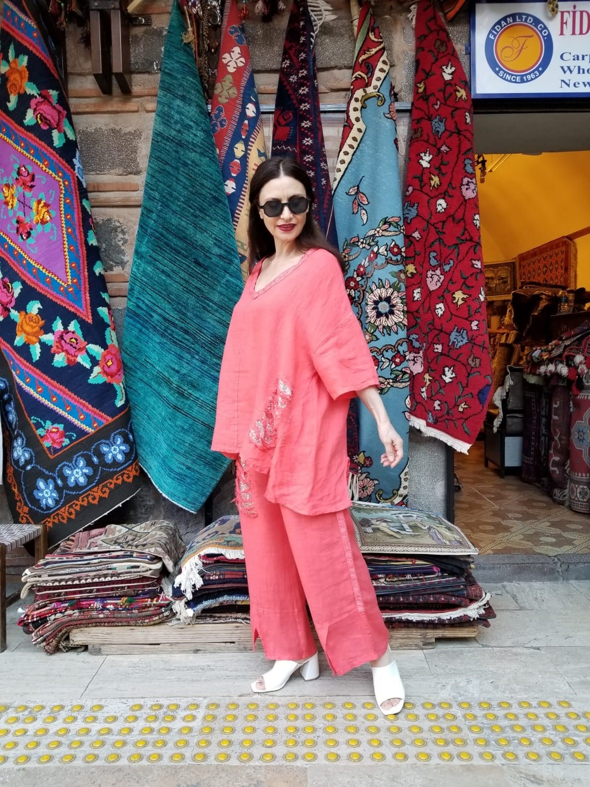 %100 İtalyan Mercan Pul Payet Detaylı Keten Takım