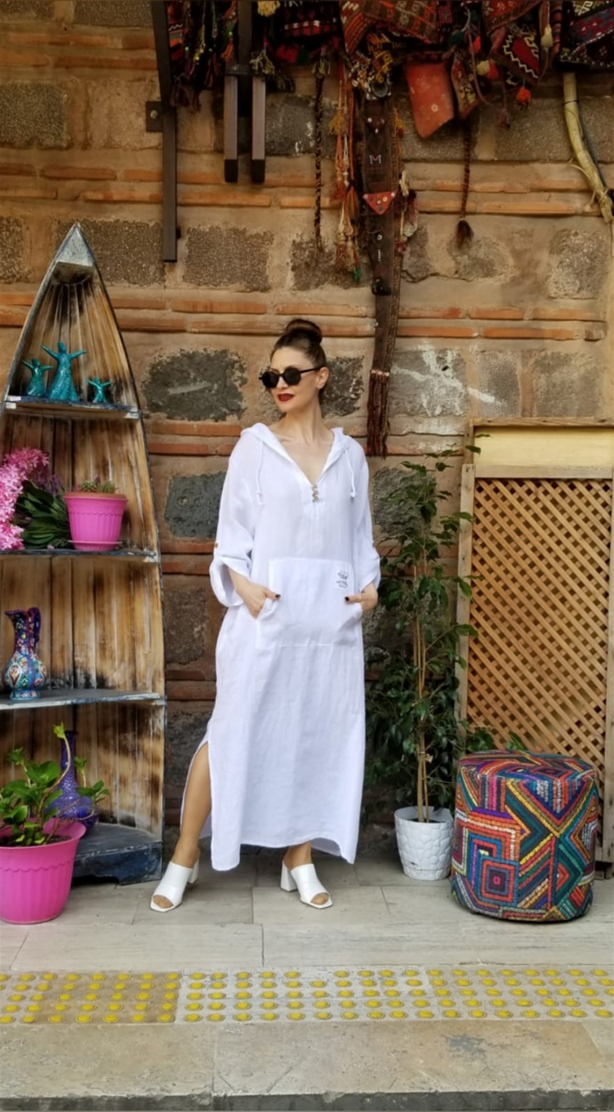 100 Keten Kumaş Beyaz Renk Kapişonlu Elbise