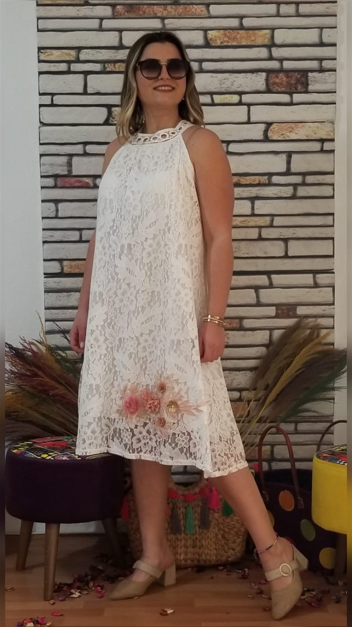 Beyaz İthal Dantel Elbise İçi Astarlı 