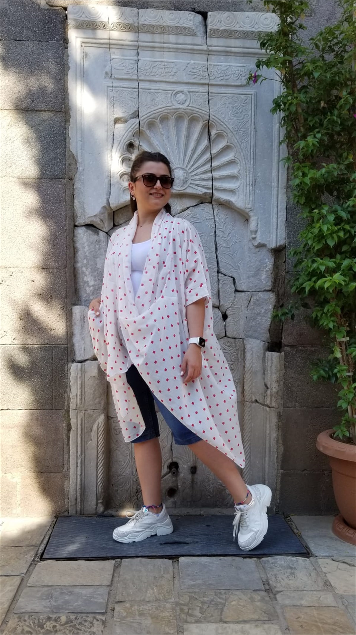 Beyaz Kırmızı Kare Desen Venüs Tunik
