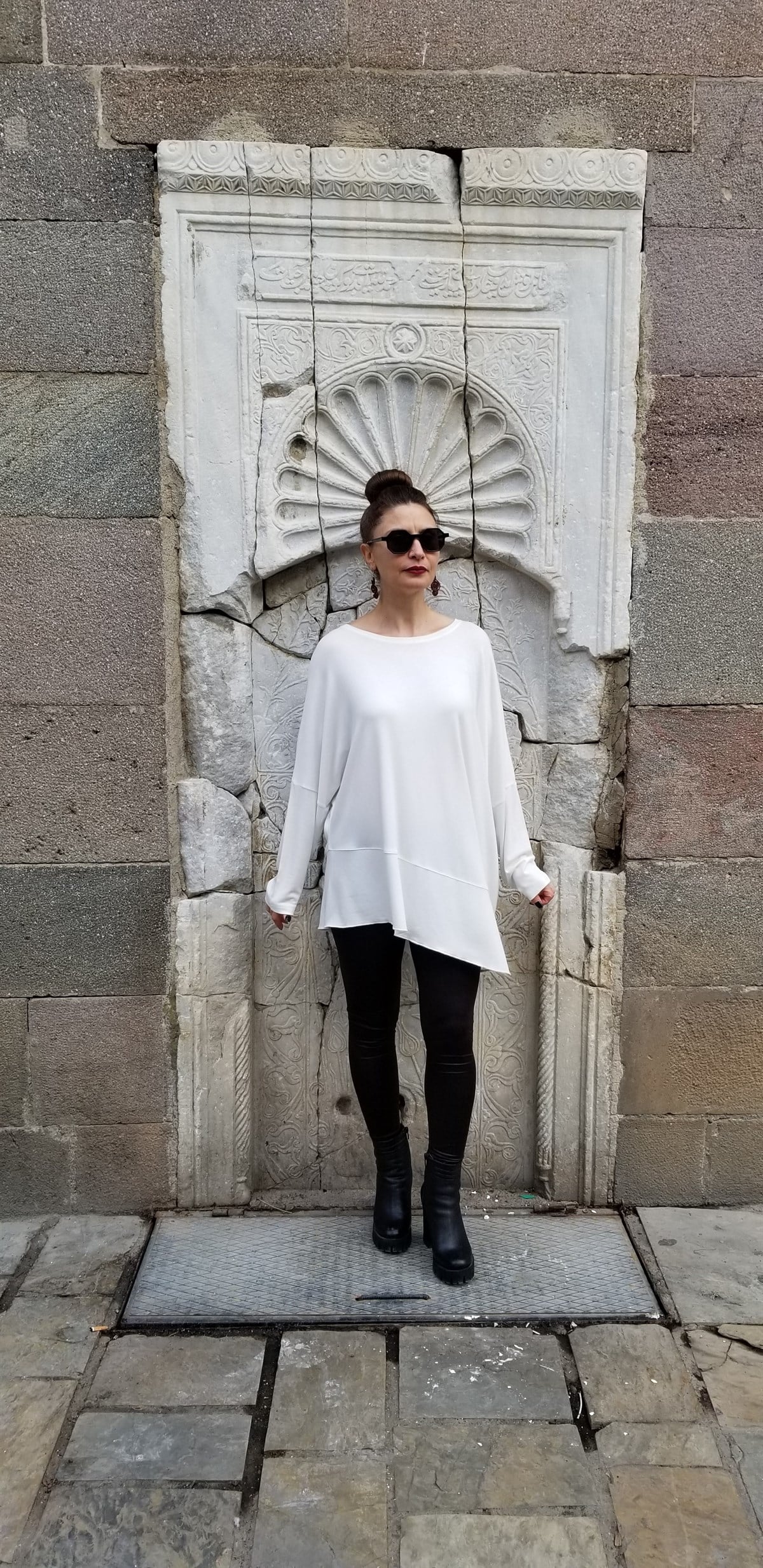 Ekru Asimetrik Bluz (Triko Kumaş)