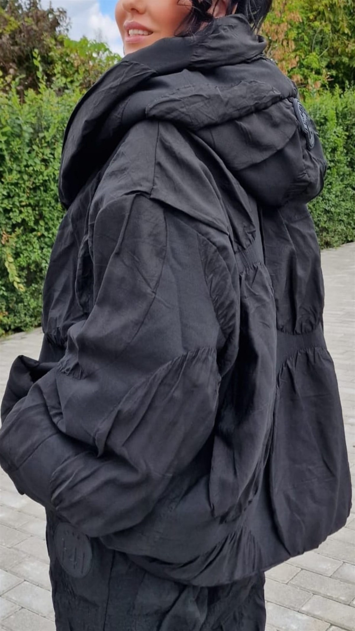 H4 marka kapişonlu mont