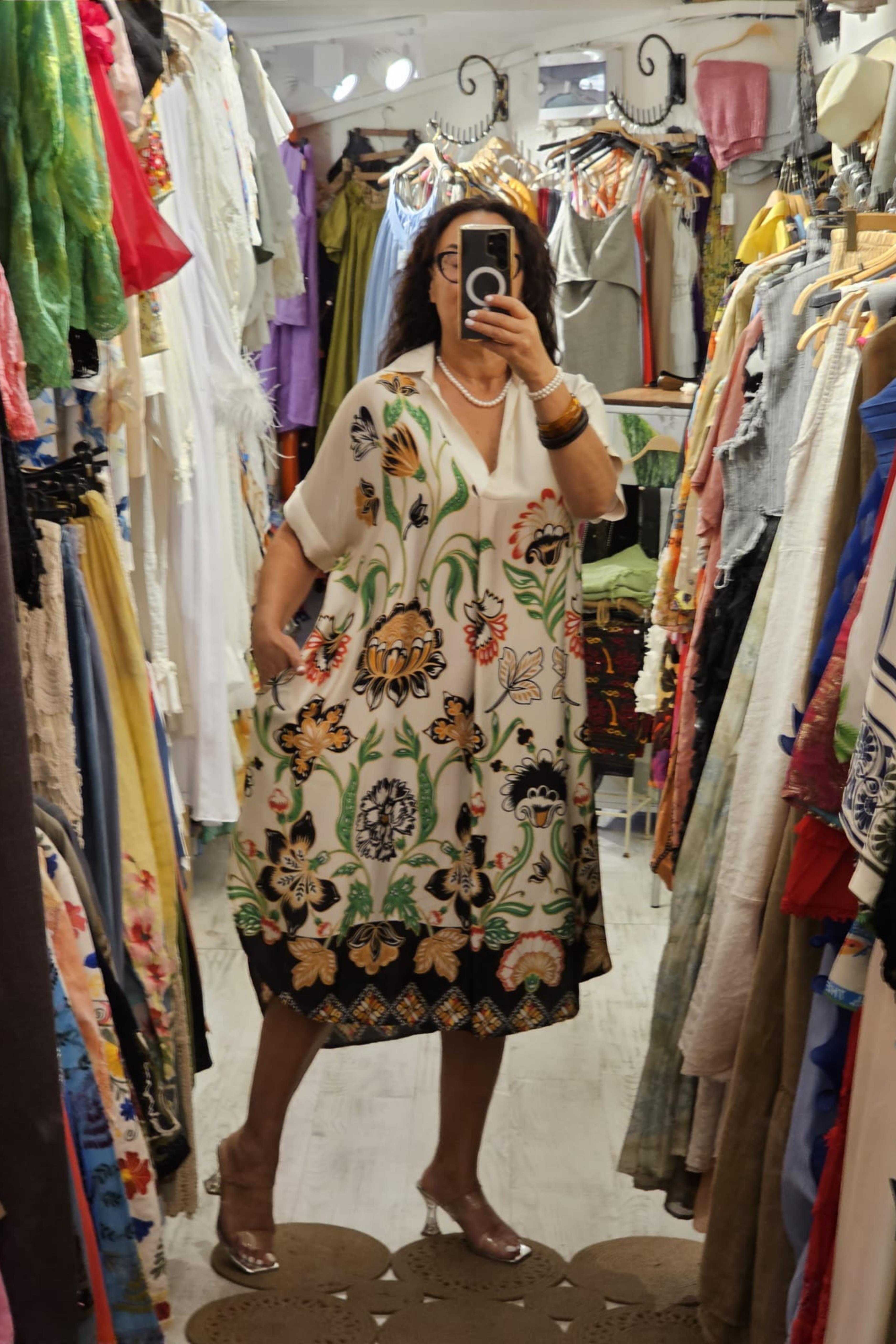 İtalyan İpek Saten Elbise Siyah ve Yeşil Desenli Ekru