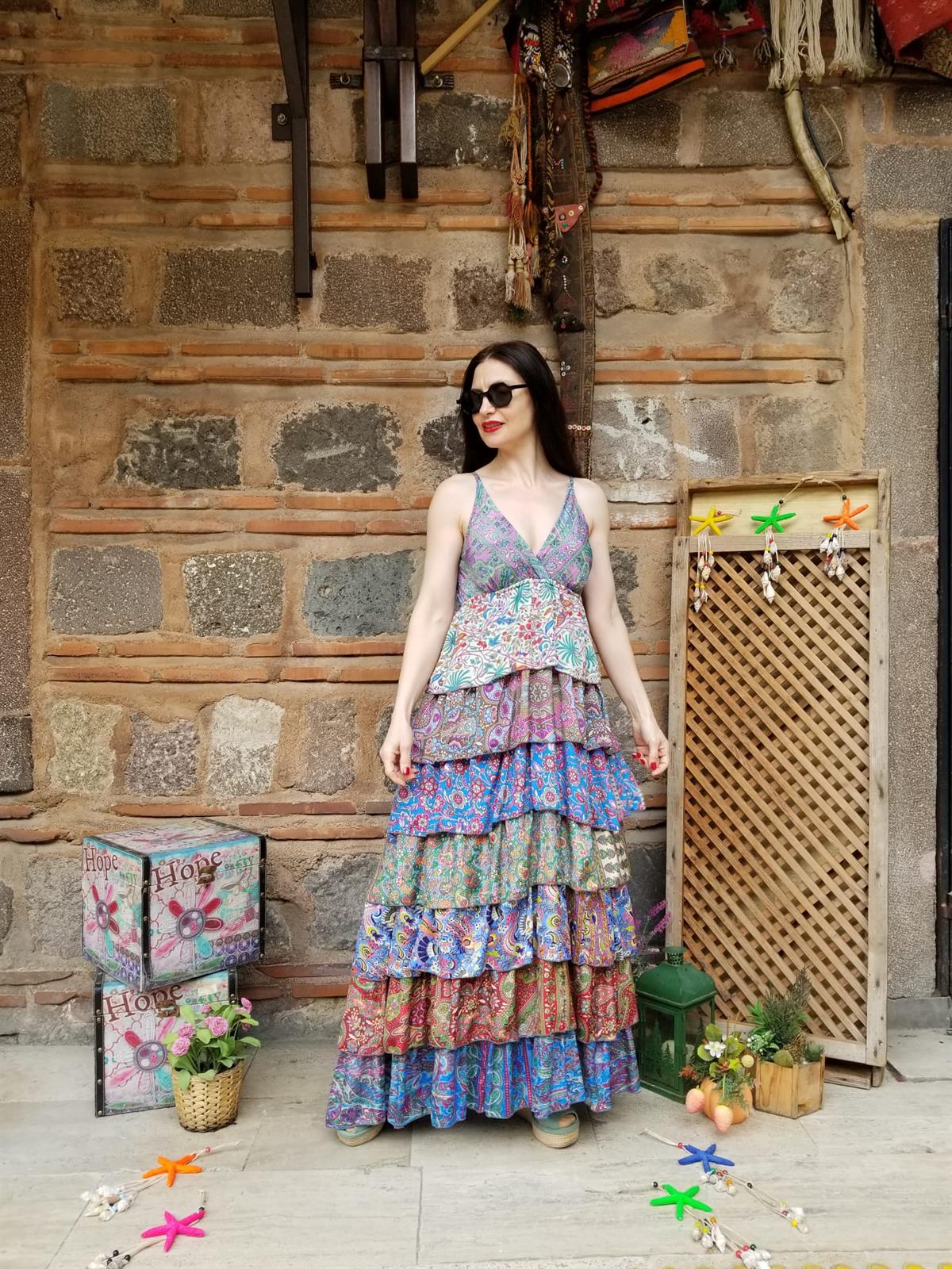 İTALYAN KAT KAT ELBİSE