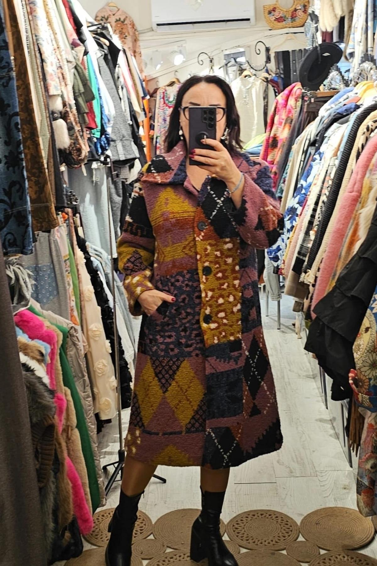 İtalyan Keçe Kumaş Astarlı Kaban Renkli