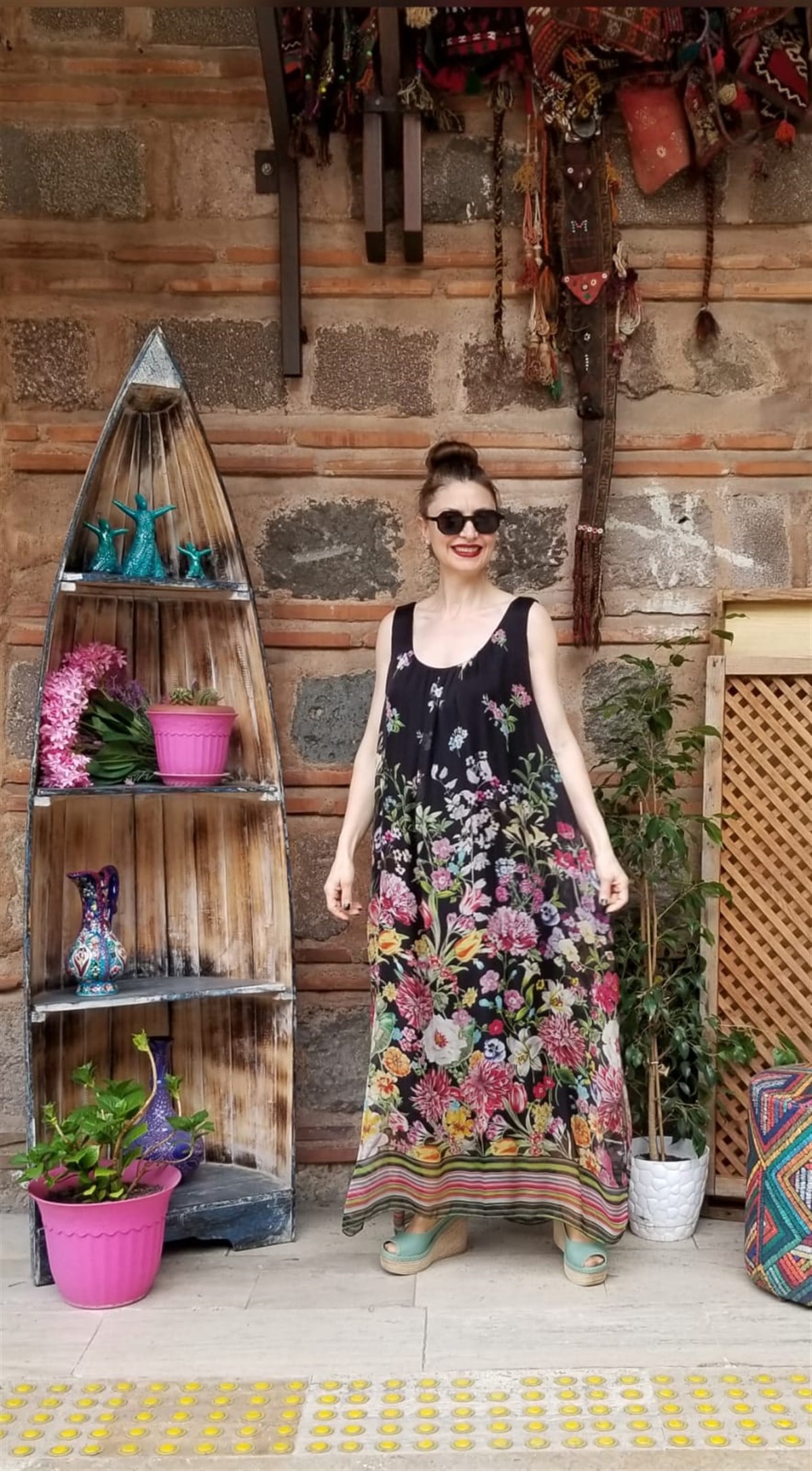 İtalyan Siyah Çiçekli Elbise