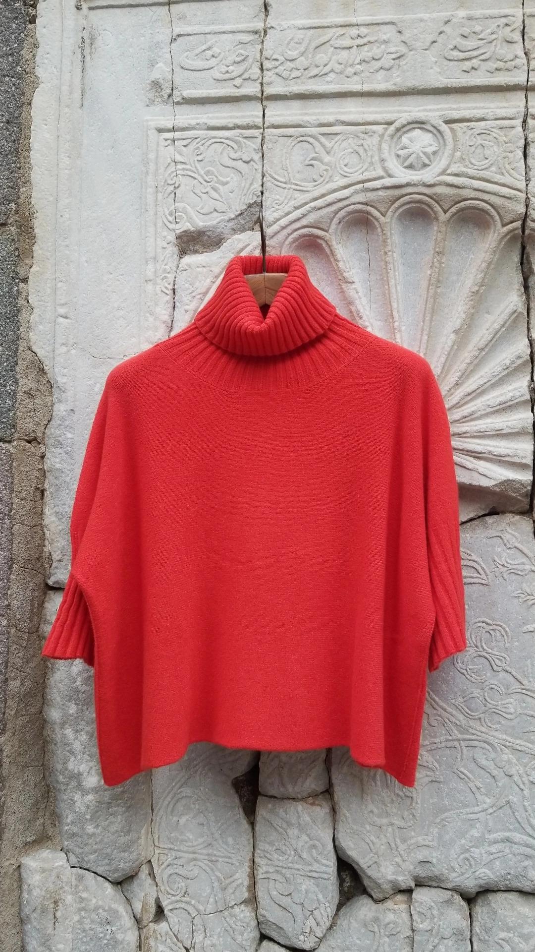 İtalyan Triko Örme Boğazlı Kırmızı Kazak