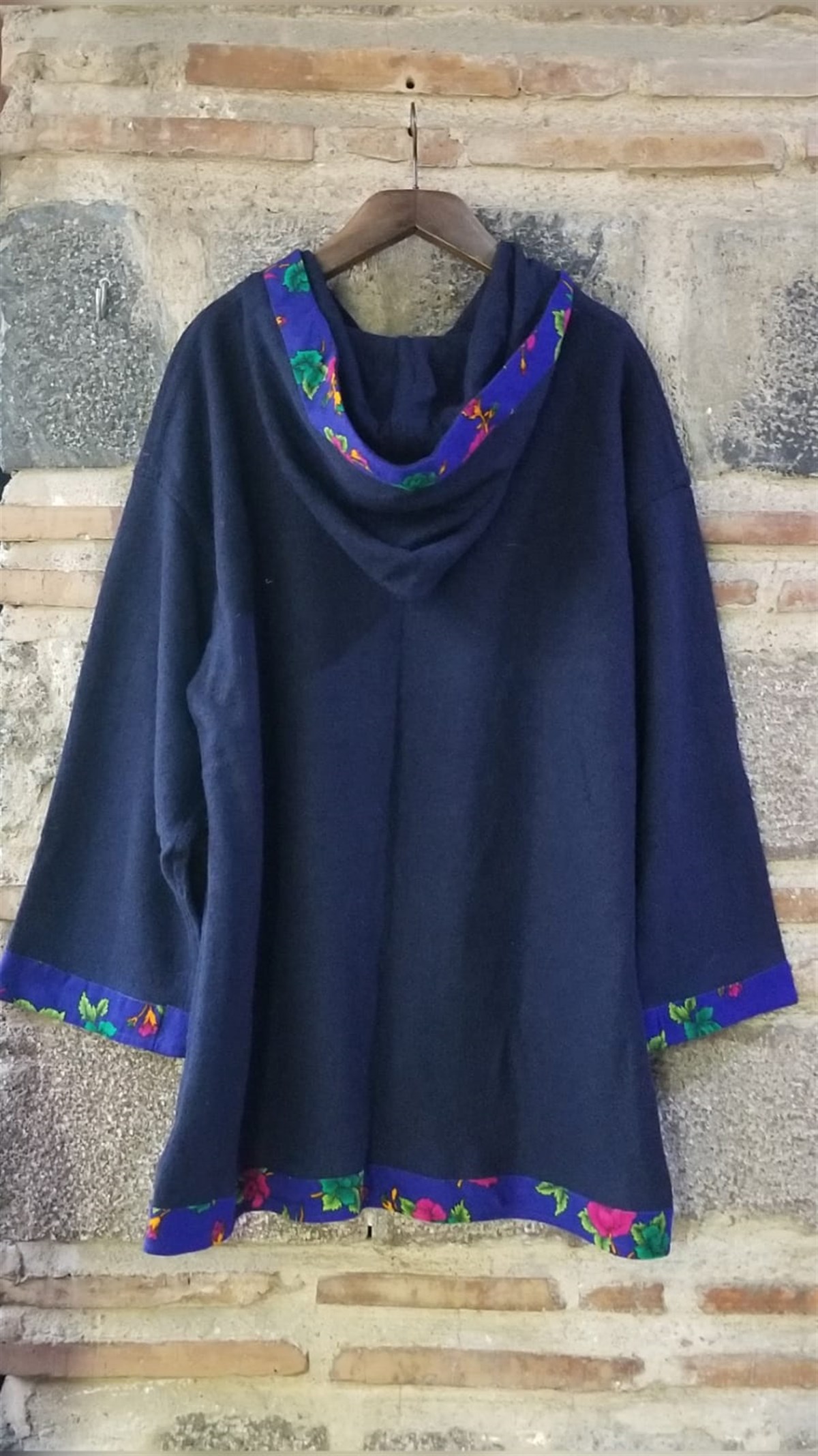 Kaşe Ve Kaşe Kumaş El İşi Detaylı Hırka