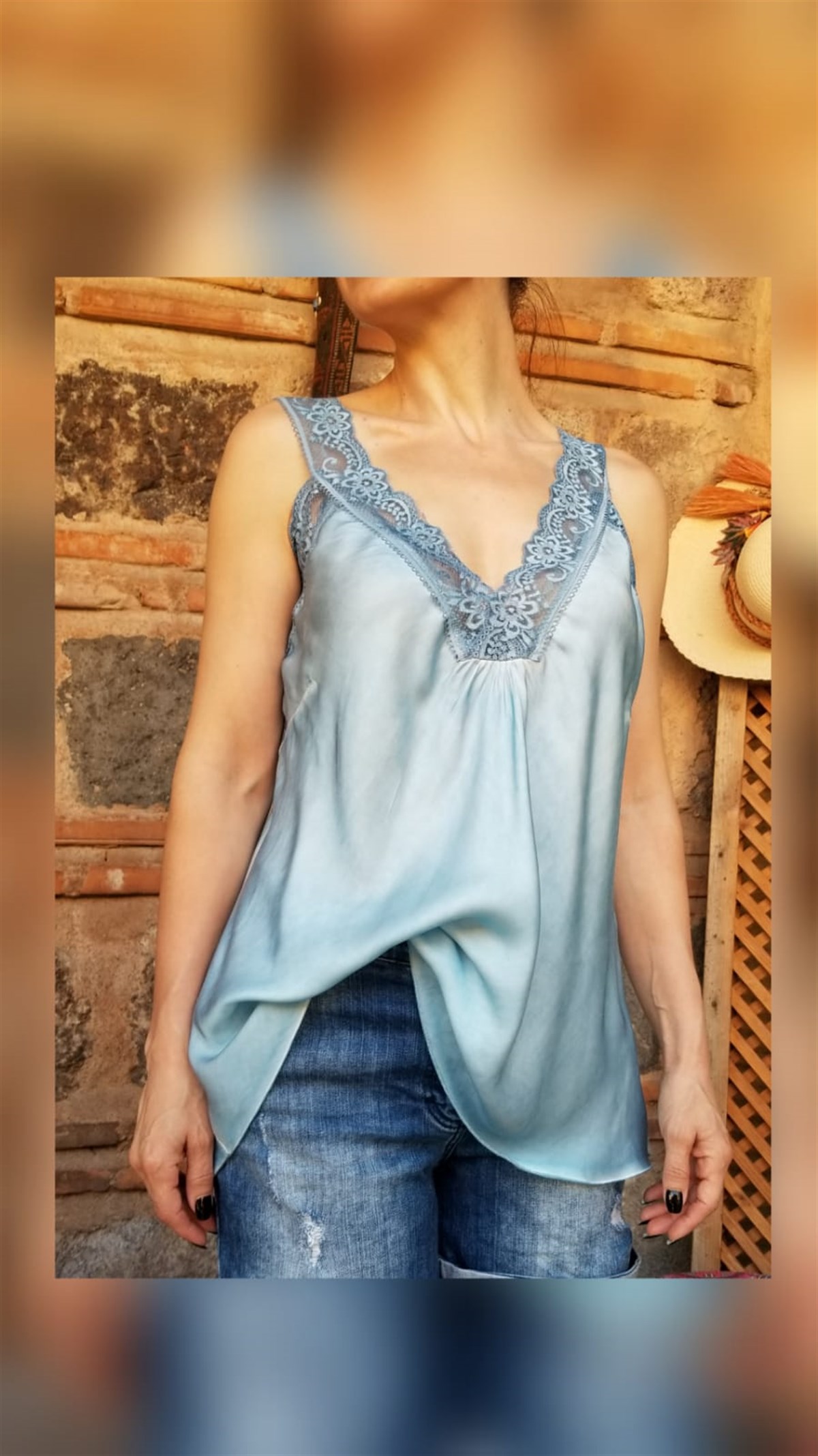 Mavi Dantel Detaylı Bluz