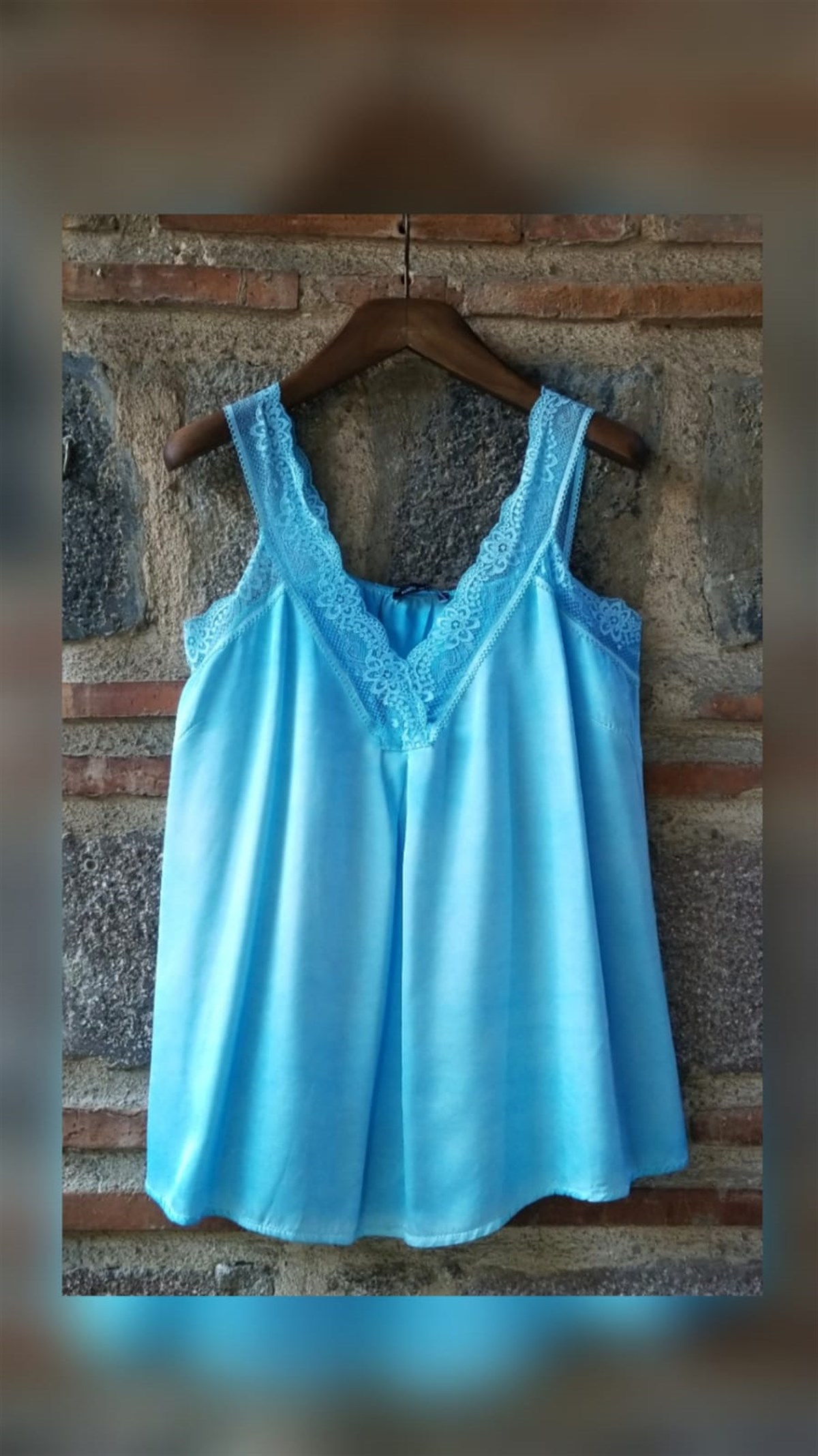 Mavi Dantel Detaylı Bluz