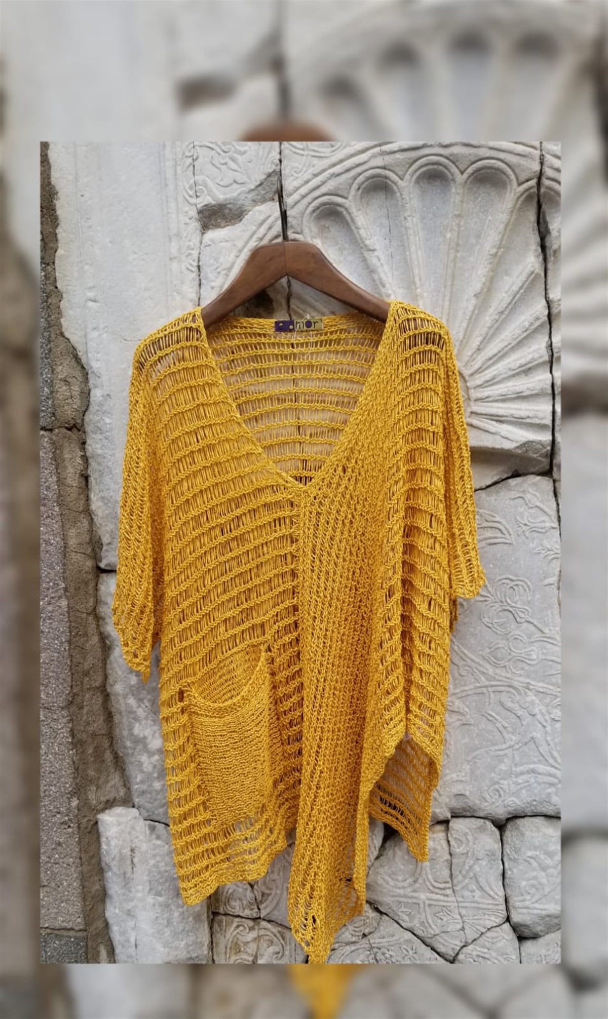 Sarı V Yaka Asimetrik Merserize Bluz