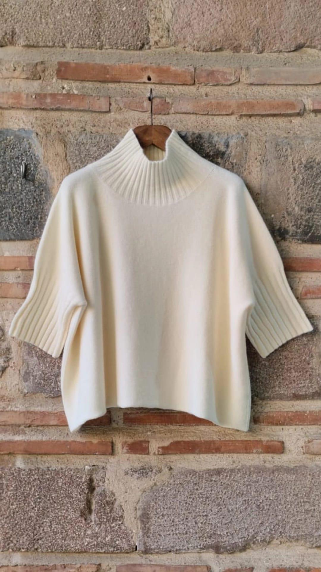 Triko Örme Dik Yaka Ekru Kazak