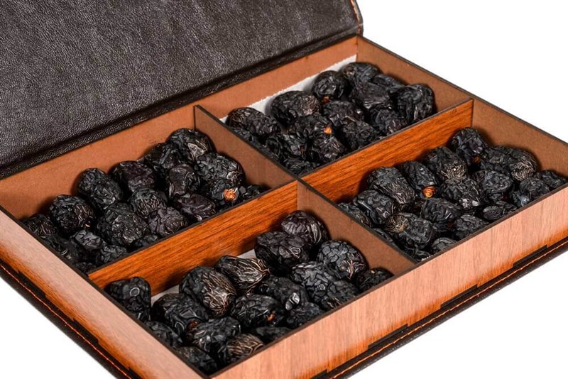 Tam Deri Ahşap Kutuda Acve Duble Hurma 700 g