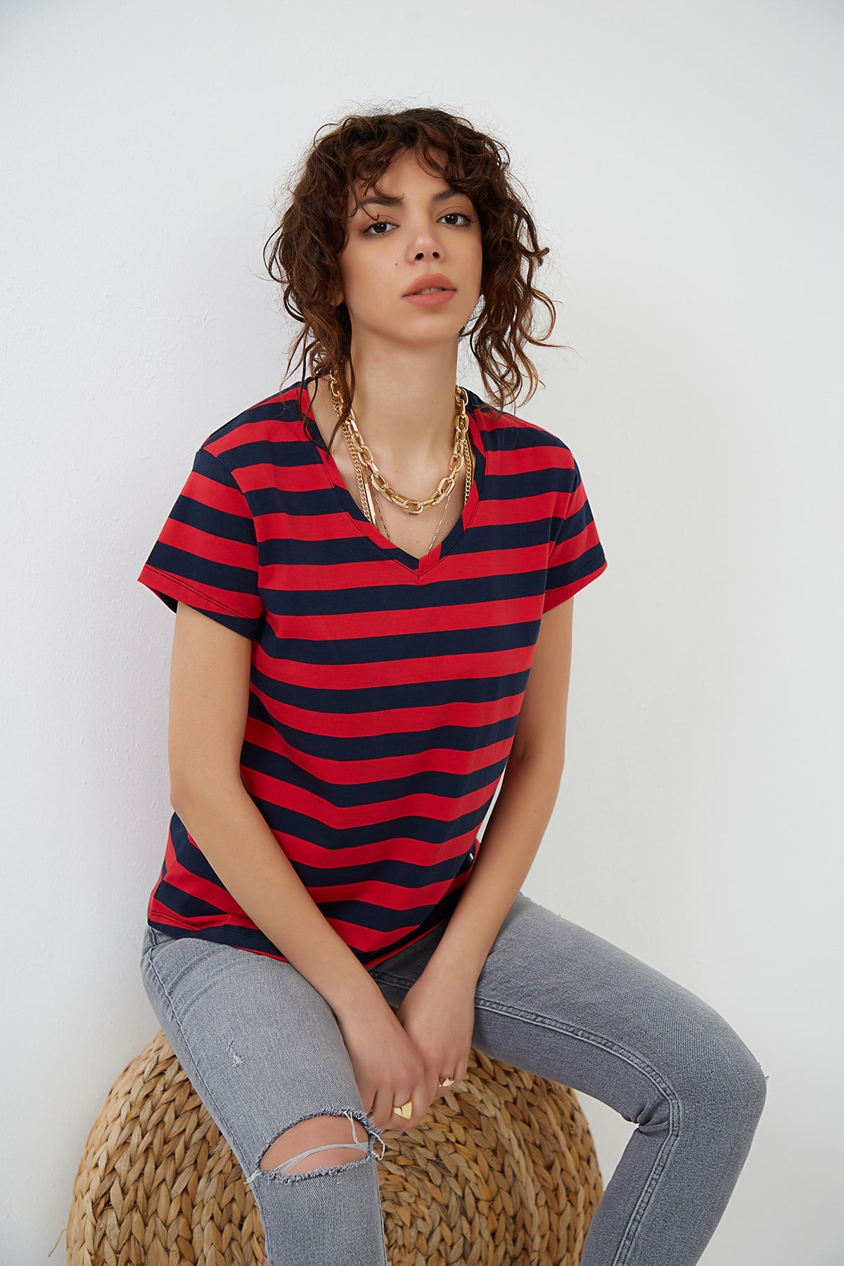 Çizgili Kırmızı - Lacivert V Yaka Basic T-shirt YND-2003