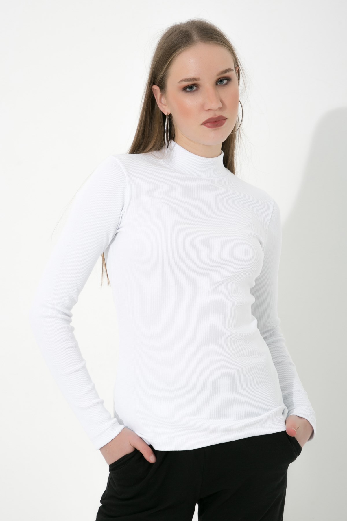 Yarım Balıkçı Fitilli Örme Likralı Basic Beyaz Bluz ND-26214