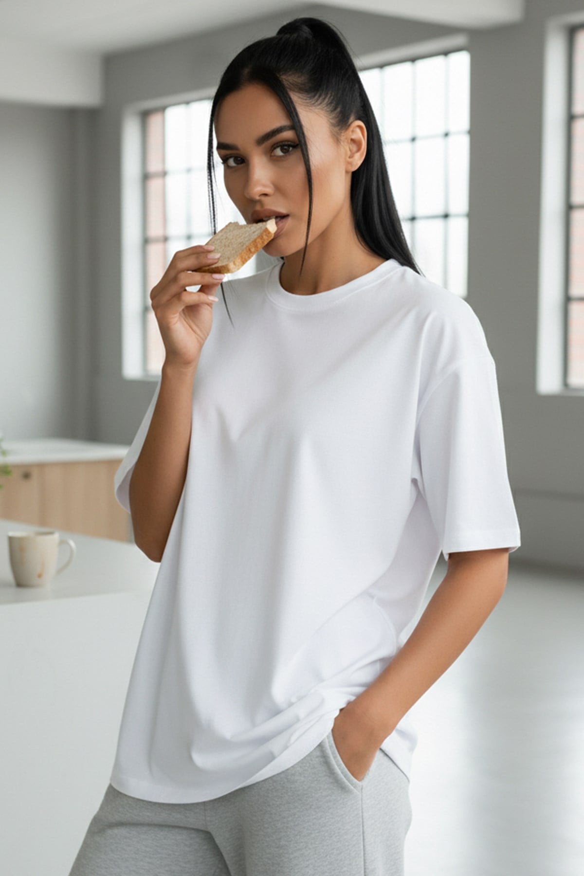 beyaz-basic-duz-baskisiz-oversize-sala-4c23-4.jpg