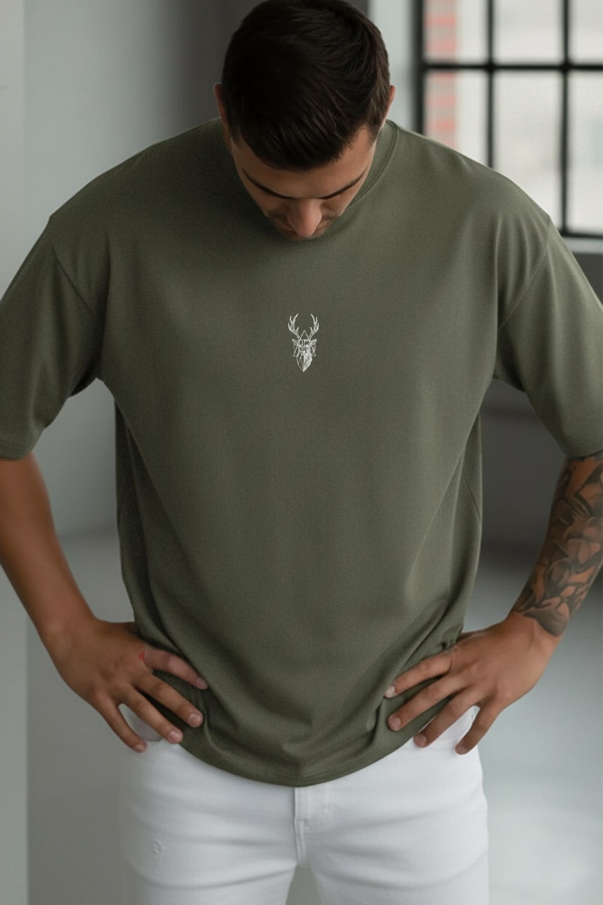 Erkek Haki Geyik Baskılı Oversize Fit Bol Geniş Kalıp Salaş Kesim T-shirt