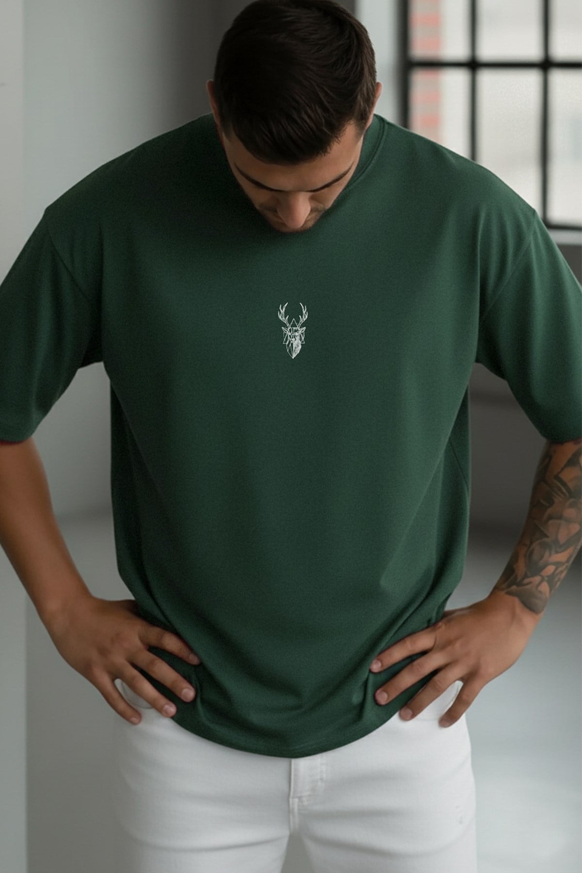 Erkek Nefti Yeşil Geyik Baskılı Oversize Fit Bol Geniş Kalıp Salaş Kesim T-shirt