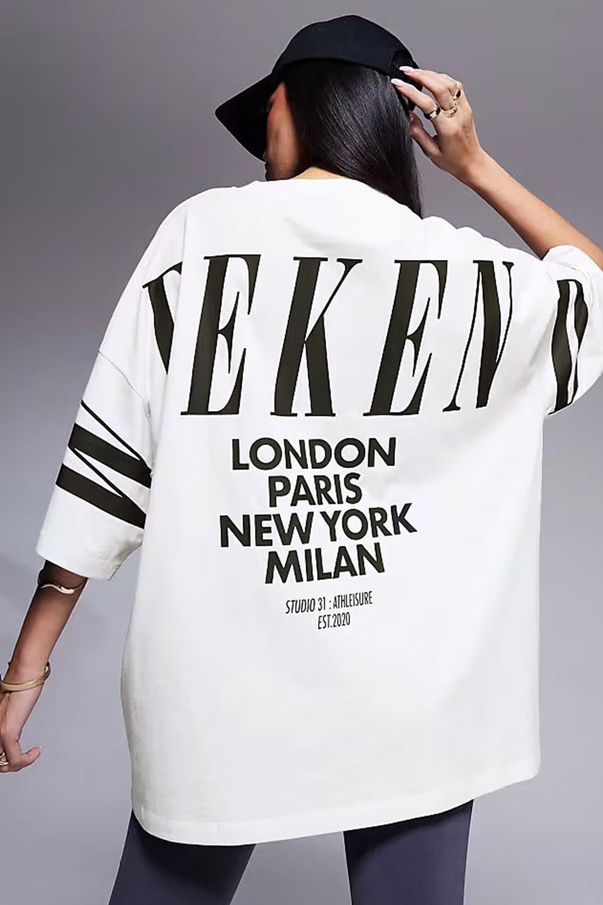 Kadın Ekru Beyaz Weekend Oversize Fit Bol Geniş Kalıp Salaş Kesim T-shirt