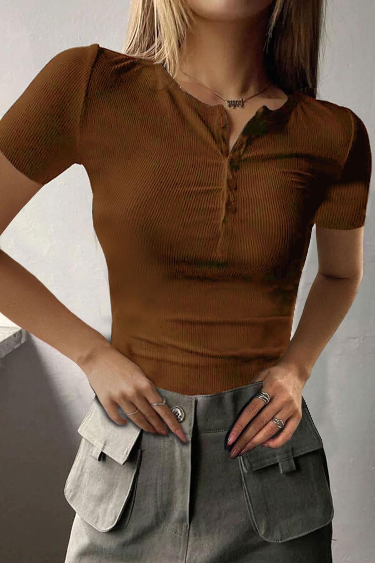 Kadın Kahverengi Kısa Kollu Patlı Düğmeli Bisiklet Yaka Fitilli Kaşkorse Bluz Body