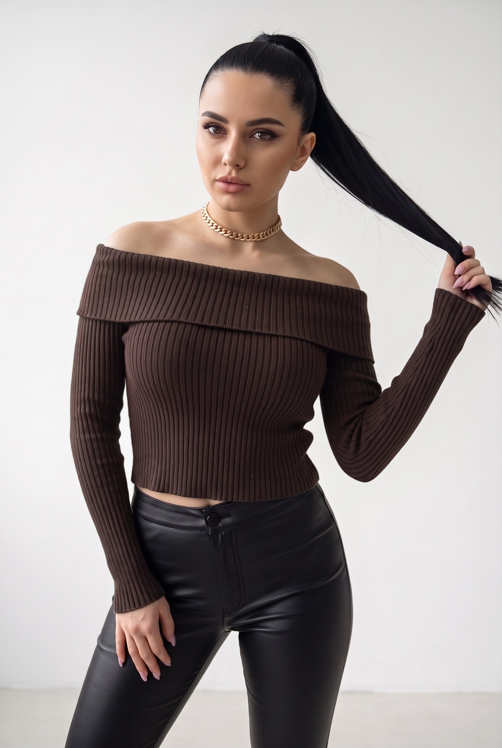 Kadın Kahverengi Madonna Yarı Crop Fitilli Bluz Kazak