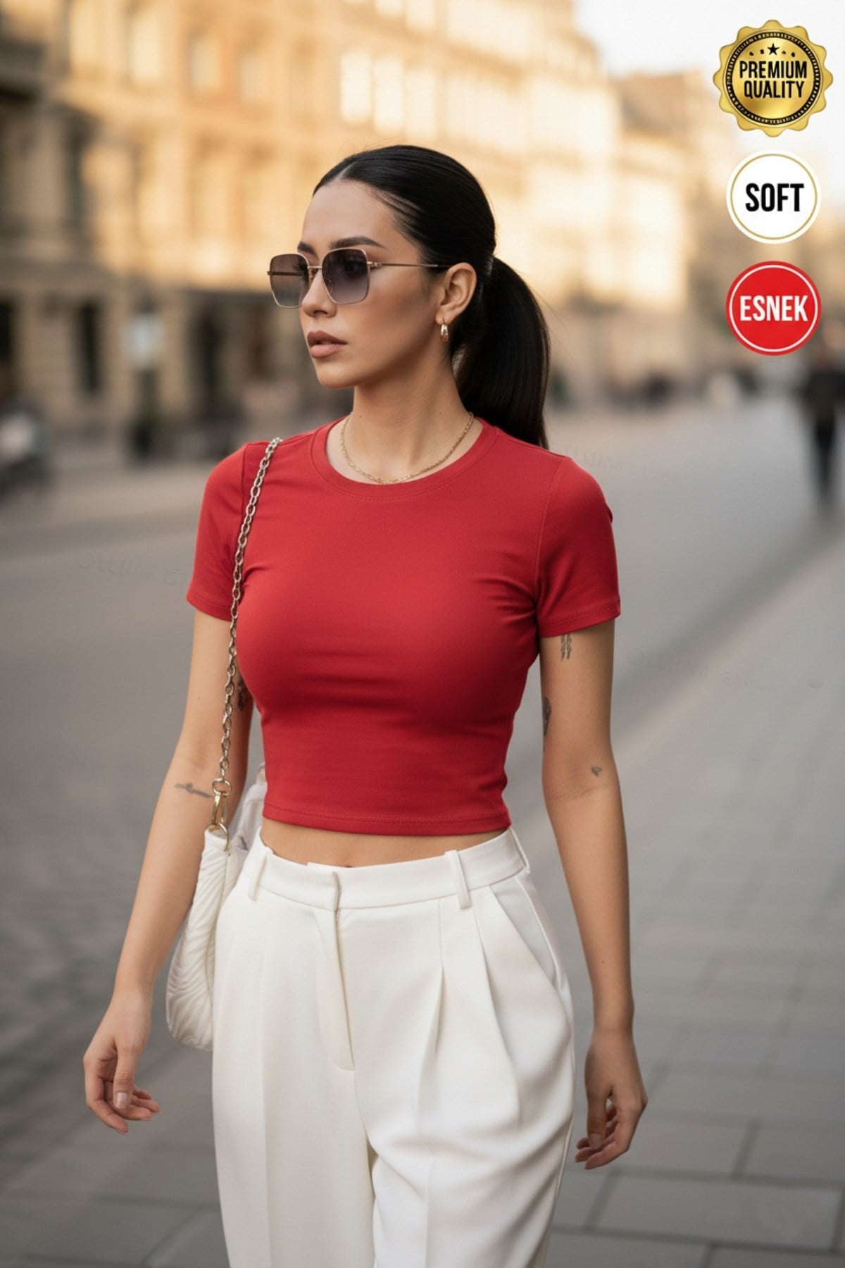 Kadın Kırmızı Bisiklet Yaka Likralı Kısa Kol Body Crop T-Shirt