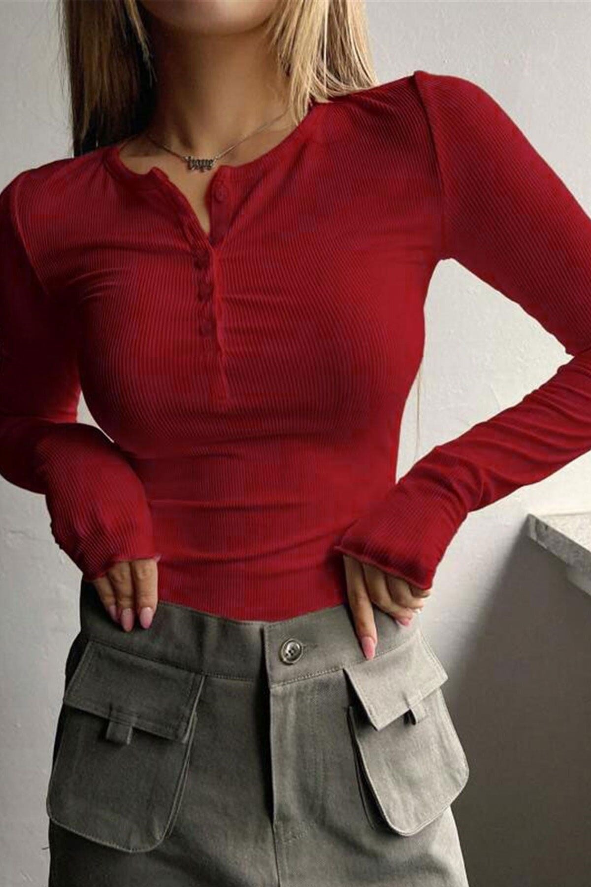 Kadın Kırmızı Düğme Detaylı Patlı Düğmeli Bisiklet Yaka Uzun Kollu Fitilli Kaşkorse Bluz Body