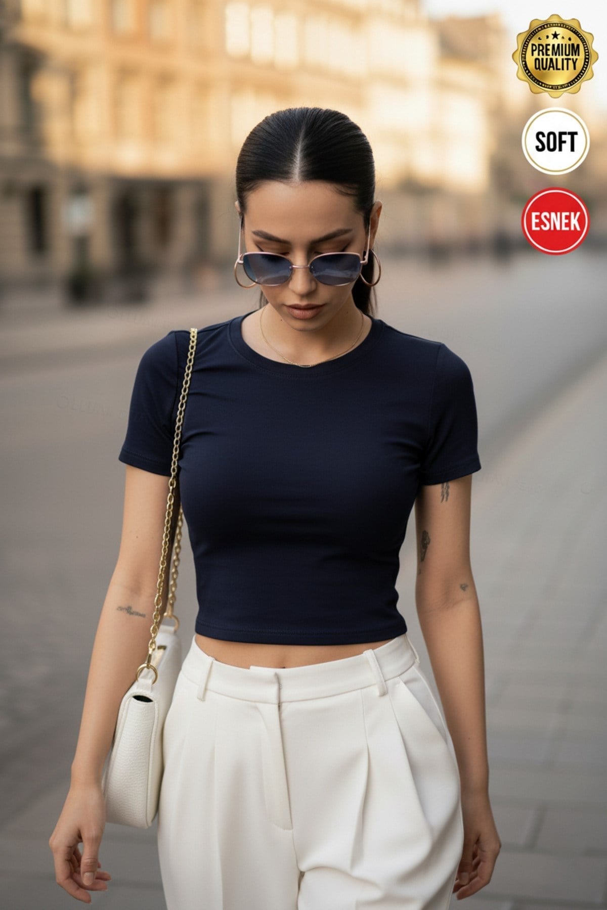 Kadın Lacivert Bisiklet Yaka Likralı Kısa Kol Body Crop T-Shirt