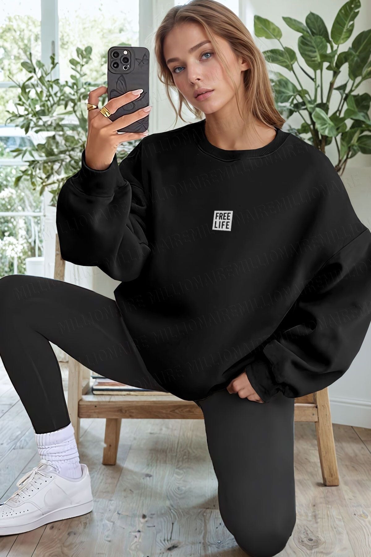Kadın Siyah Free Life Baskılı 0 Sıfır Yaka Oversize Salaş Bol Kesim Polar Sweatshirt