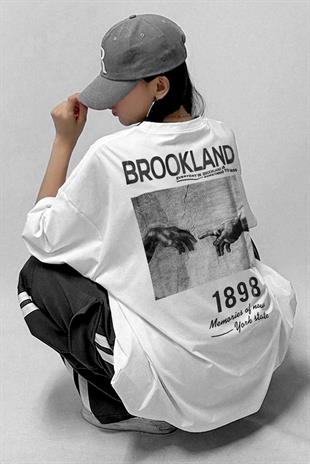 1898 Baskılı Beyaz Oversize Salas Boyfriend Kadın T-Shirt