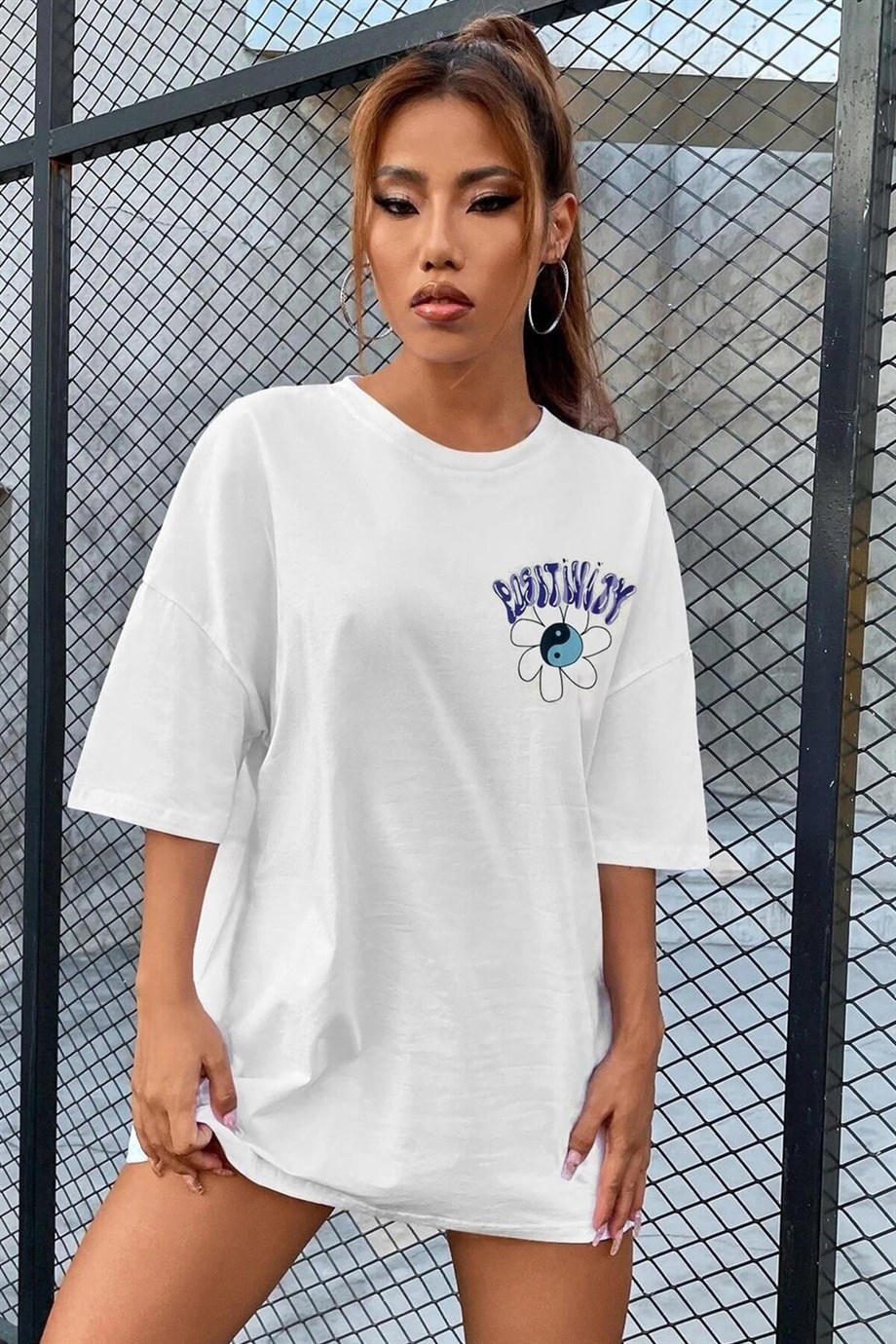 Bol Kesim Beyaz Kadın T-Shirt | Millionaire.com.tr