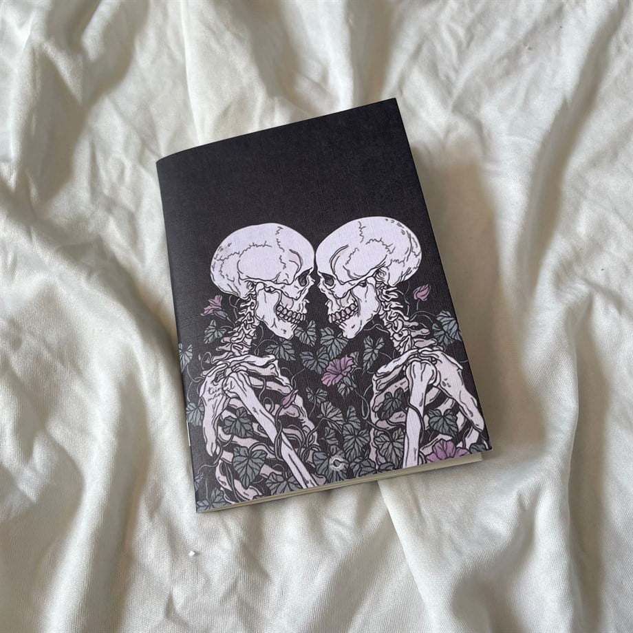 Gothic Lovers Çizgisiz Defter