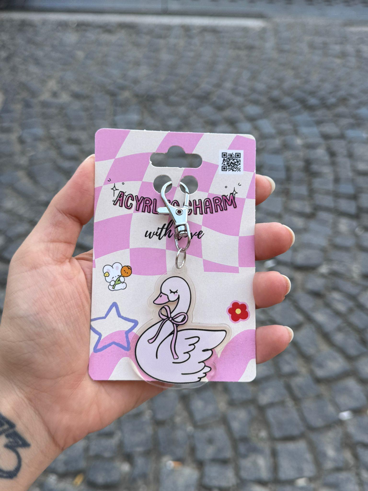 Kuğu Akrilik Charm