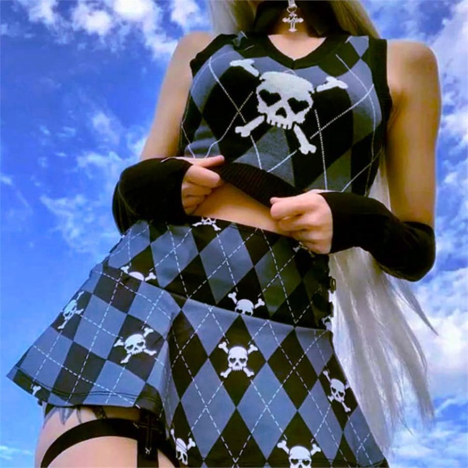 Kuru Kafa Detaylı Baklava Desenli Etek