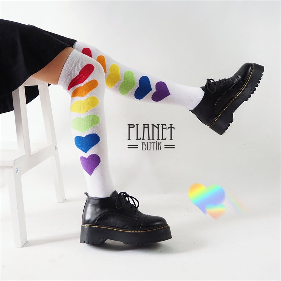 Love is Love Rainbow Diz Üstü Çorap