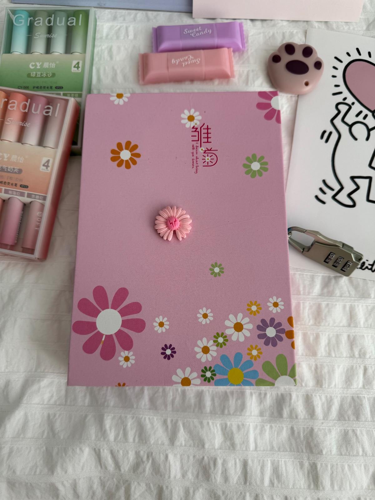 Papatya Tasarımlı Kilitli Günlük Defter Pembe