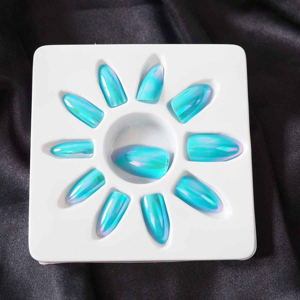 12'li Metalik Takma Tırnak Seti Mavi Hologram