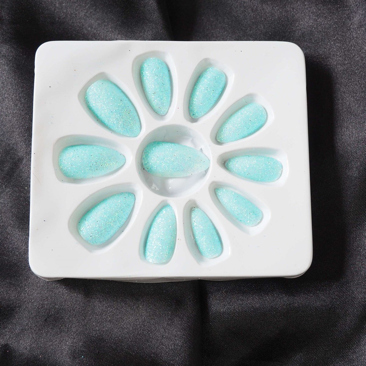 12'li Simli Takma Tırnak Seti Yeşil Turkuaz